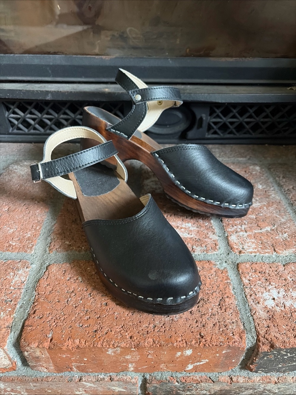 Maguba Swedish Mary Jane Black Leather Clog MINT! SZ 8 EU 39